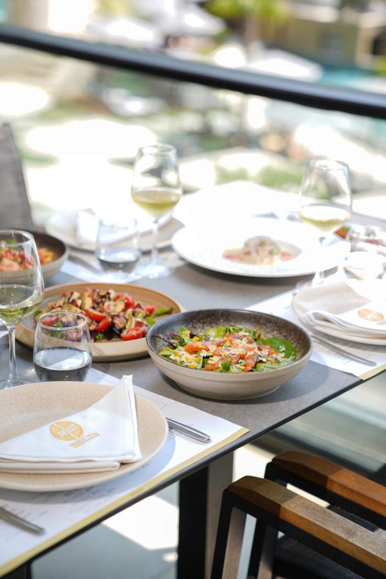 Select Hill Hotel Linze