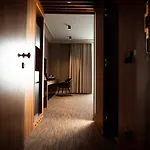 Select Hill Resort